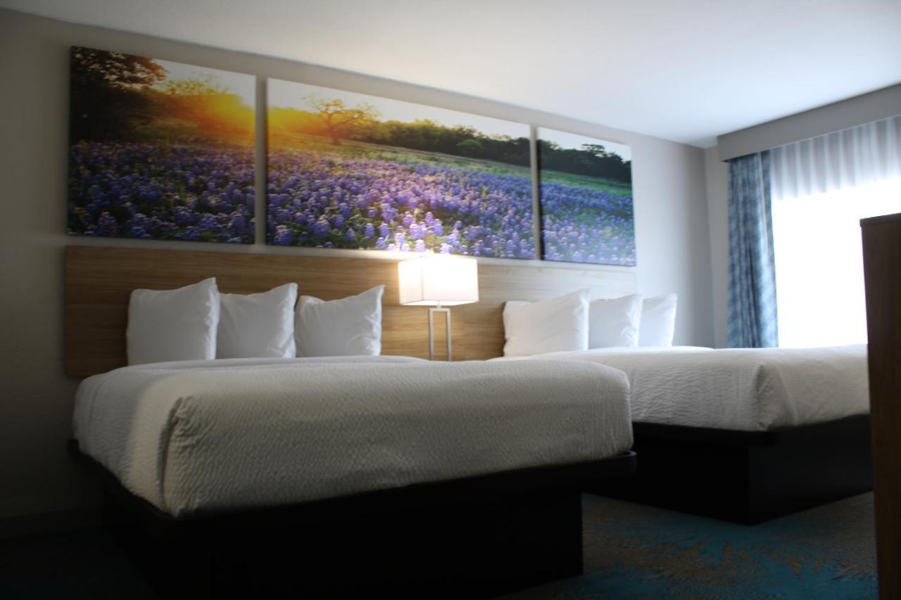 Days Inn By Wyndham Waco University Area Eksteriør billede