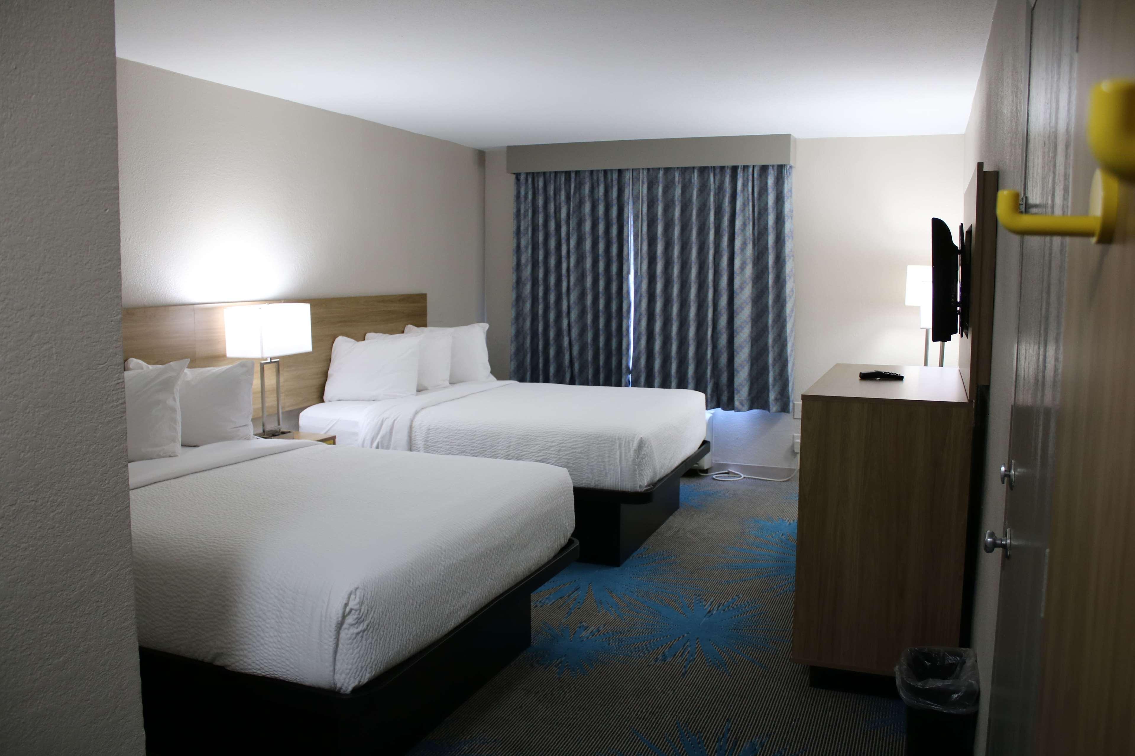 Days Inn By Wyndham Waco University Area Eksteriør billede
